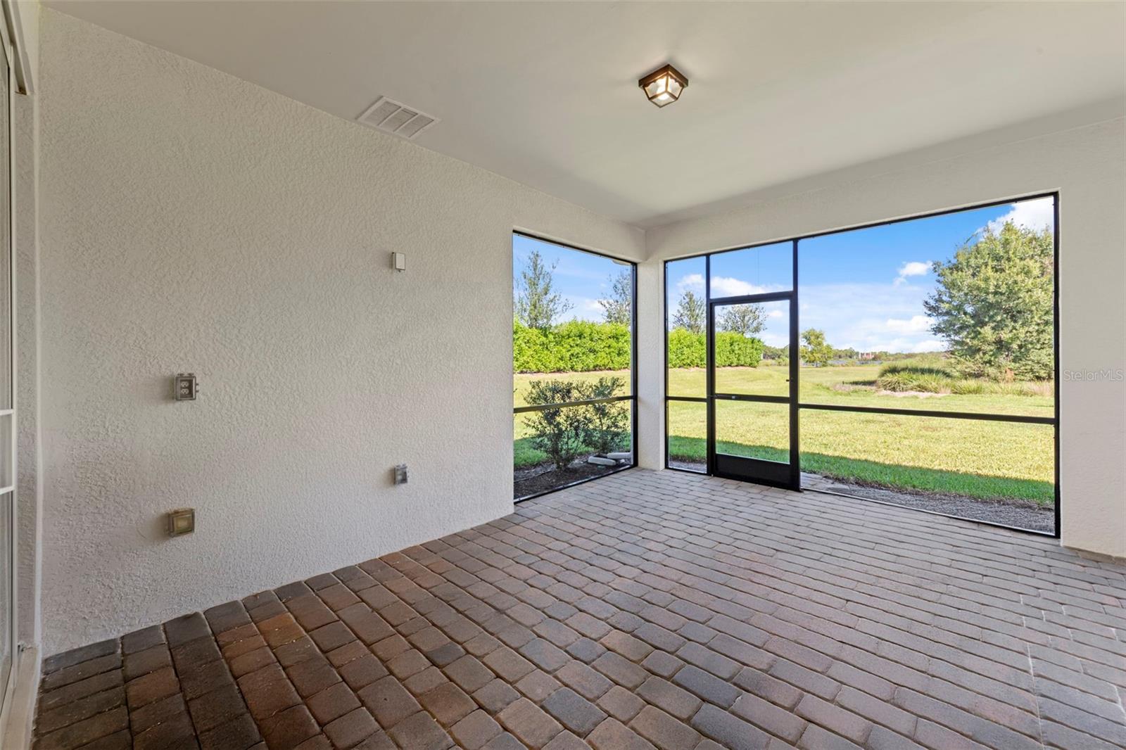 Image 32 of 45 For 42051 Edgewater Drive