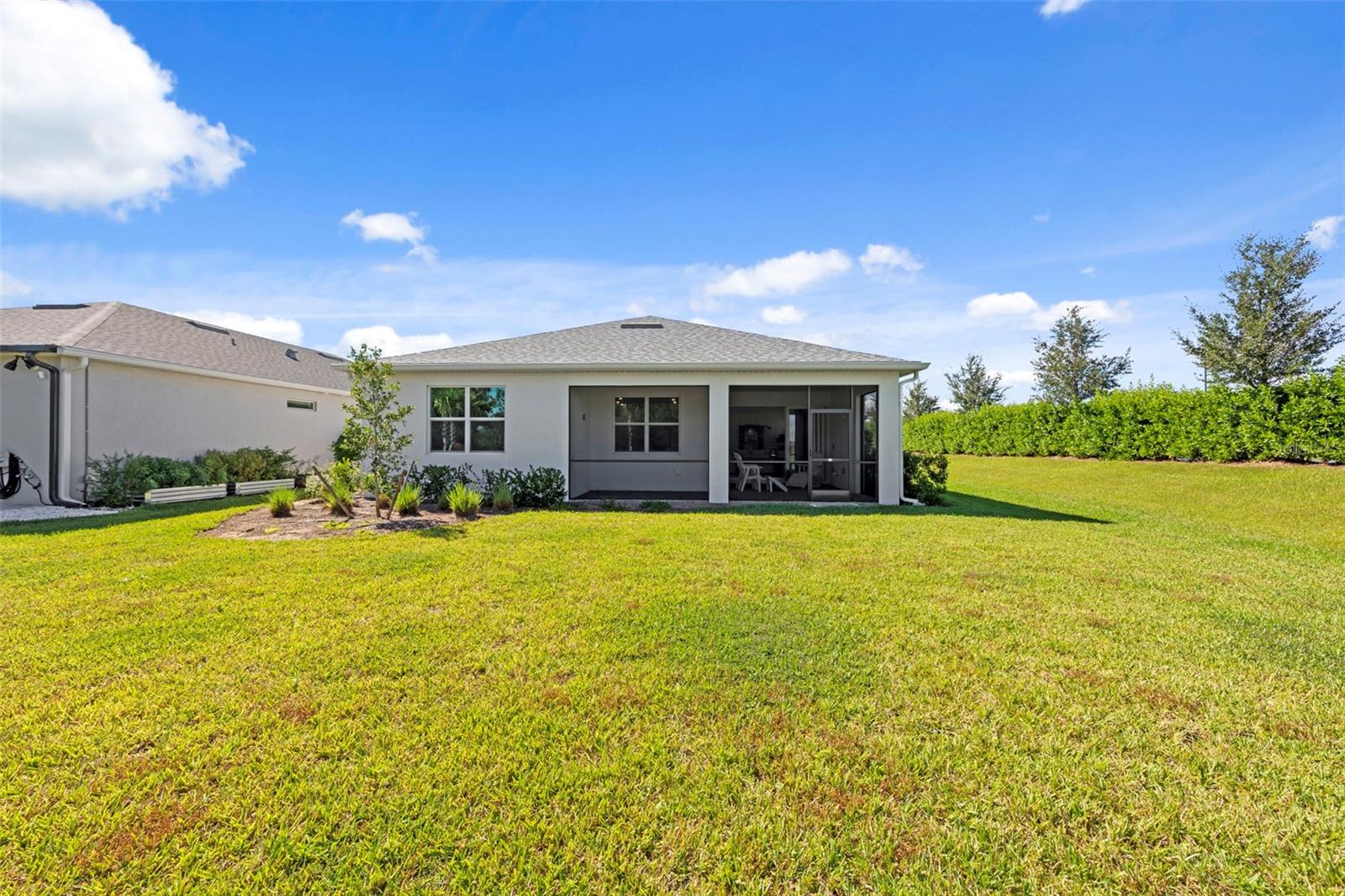 Image 36 of 45 For 42051 Edgewater Drive