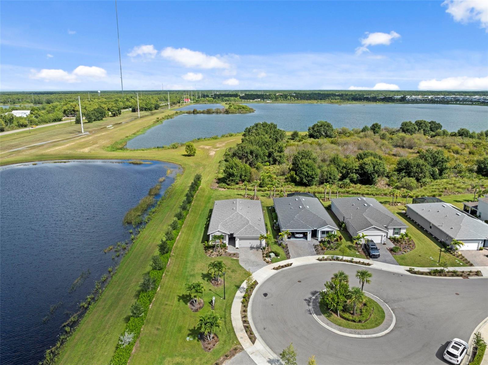 Image 38 of 45 For 42051 Edgewater Drive