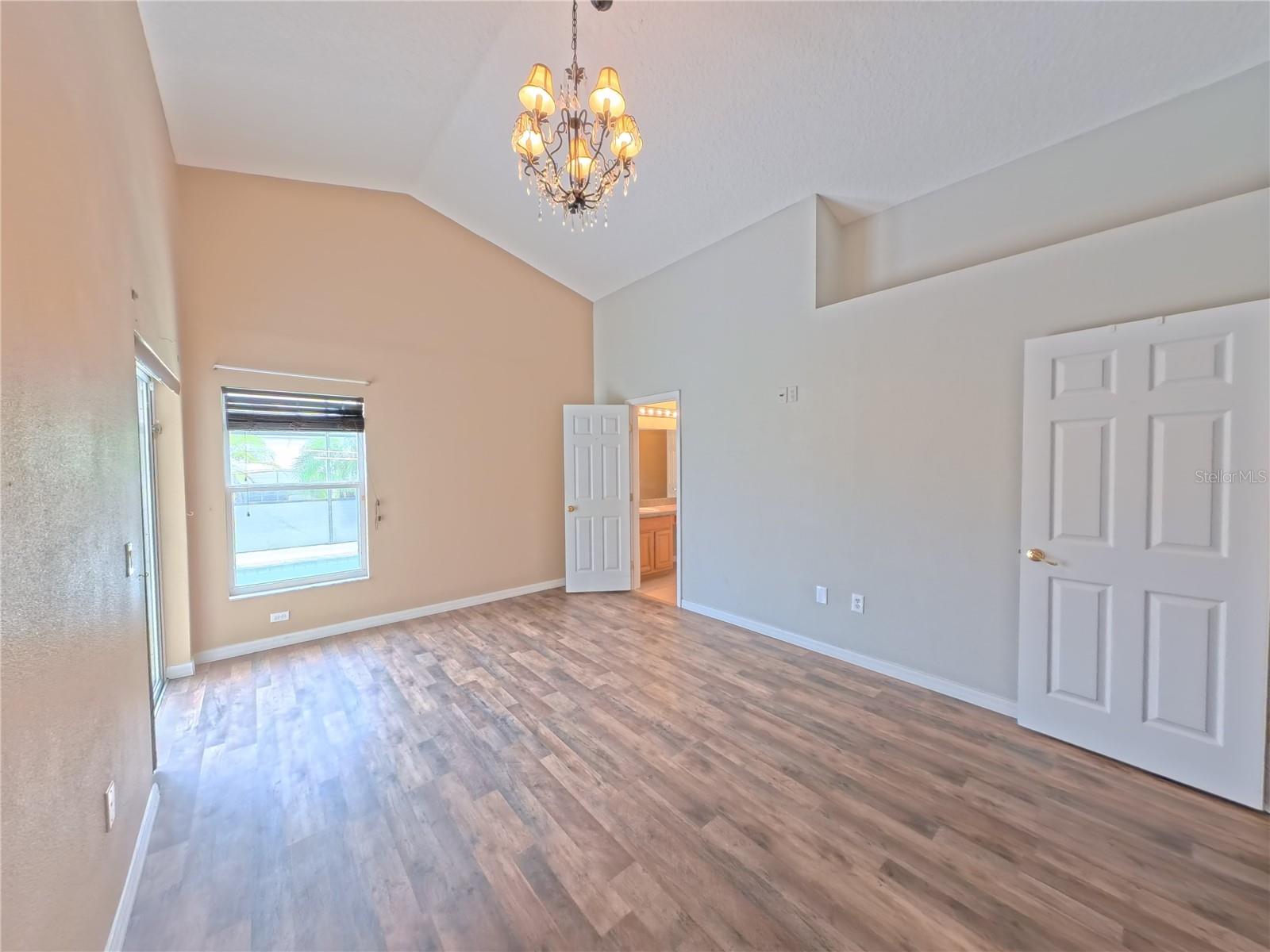 Image 18 of 39 For 359 Lancaster Drive