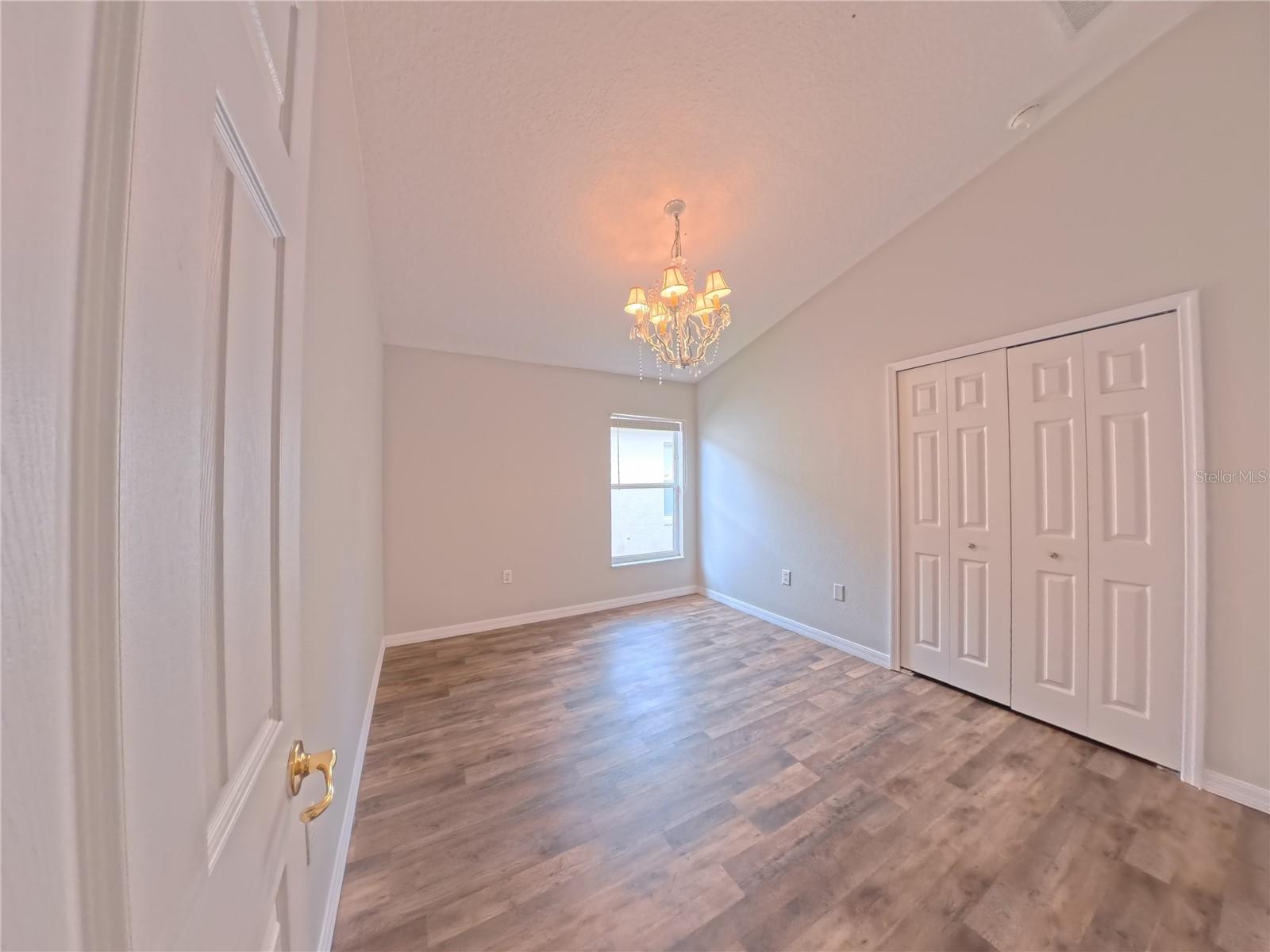 Image 23 of 39 For 359 Lancaster Drive