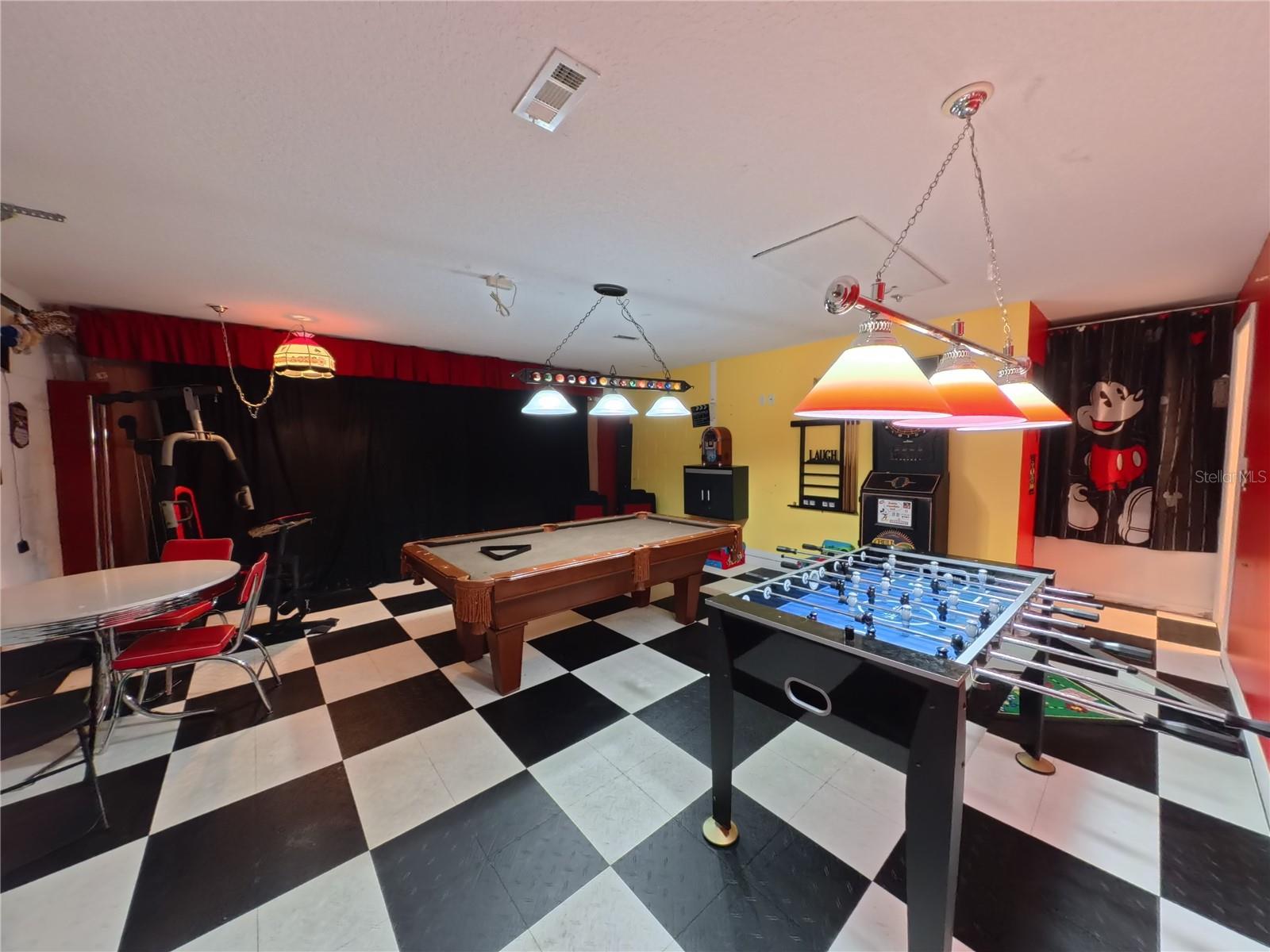 Image 29 of 39 For 359 Lancaster Drive