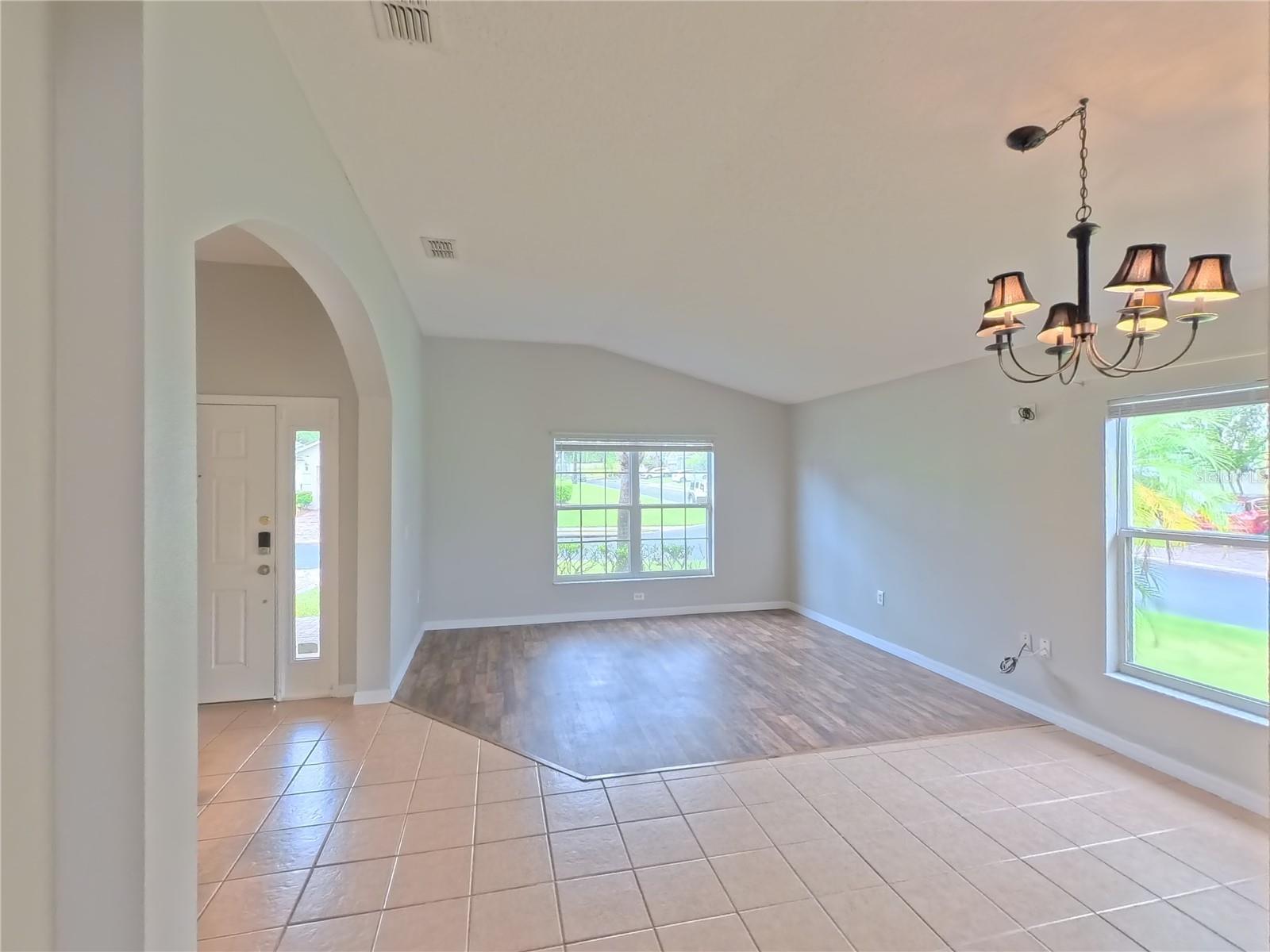 Image 8 of 39 For 359 Lancaster Drive