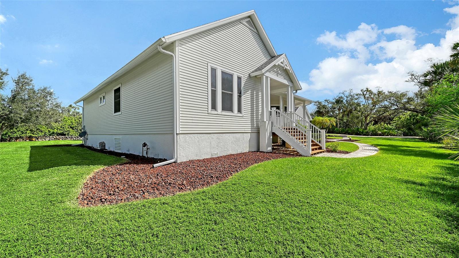 Image 18 of 94 For 9144 Spring Valley Road