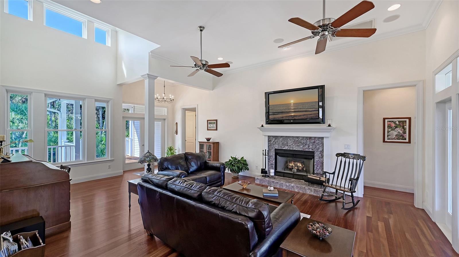 Image 23 of 94 For 9144 Spring Valley Road