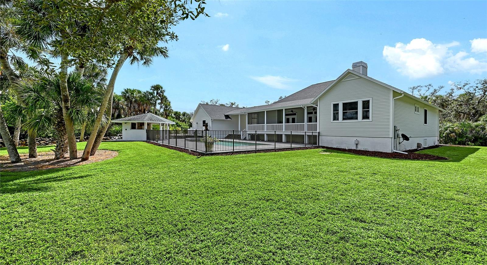 Image 52 of 94 For 9144 Spring Valley Road