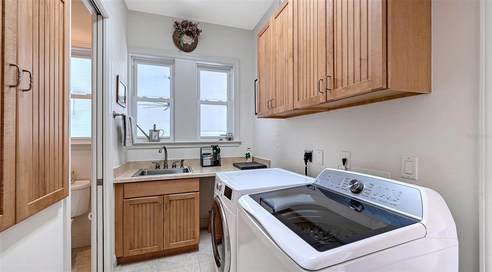 Image 58 of 94 For 9144 Spring Valley Road