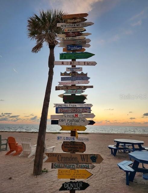 Image 73 of 94 For 9144 Spring Valley Road