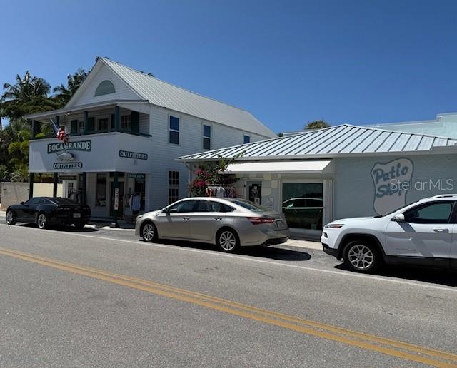 Image 76 of 94 For 9144 Spring Valley Road