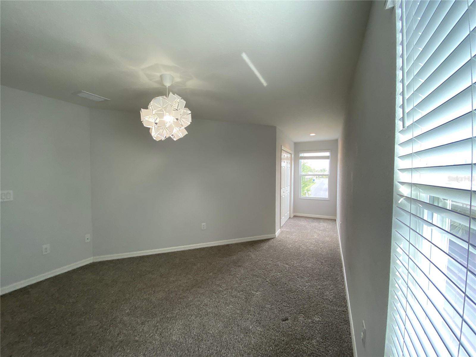 Image 19 of 24 For 1050 Grantham Drive