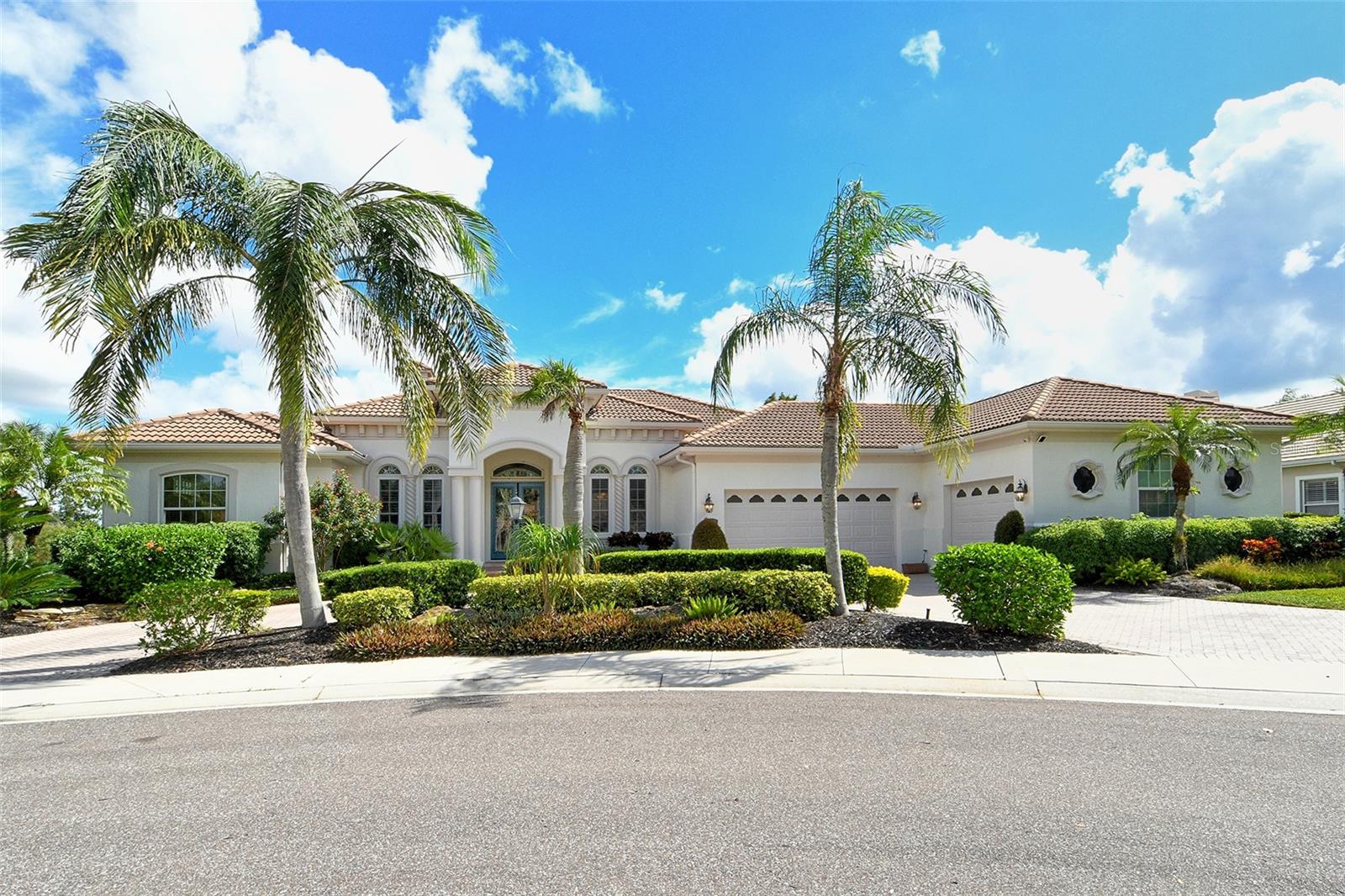 Image 10 of 83 For 7807 Rosehall Cove