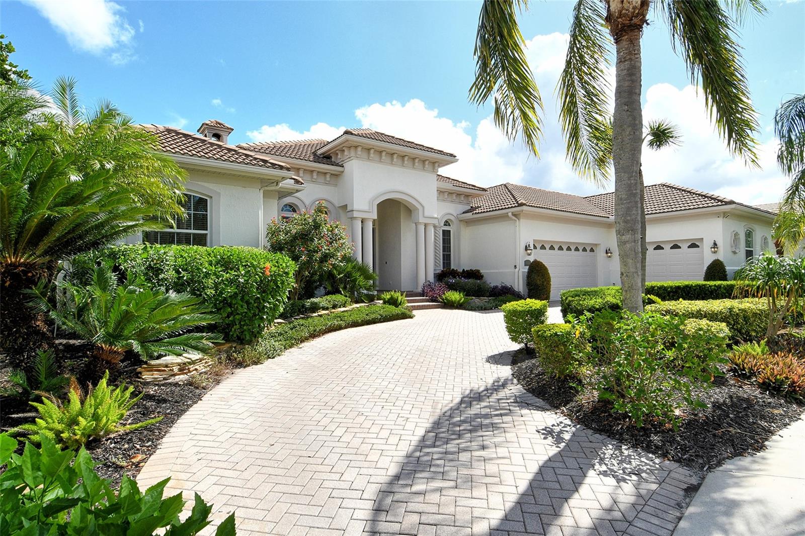 Image 13 of 83 For 7807 Rosehall Cove