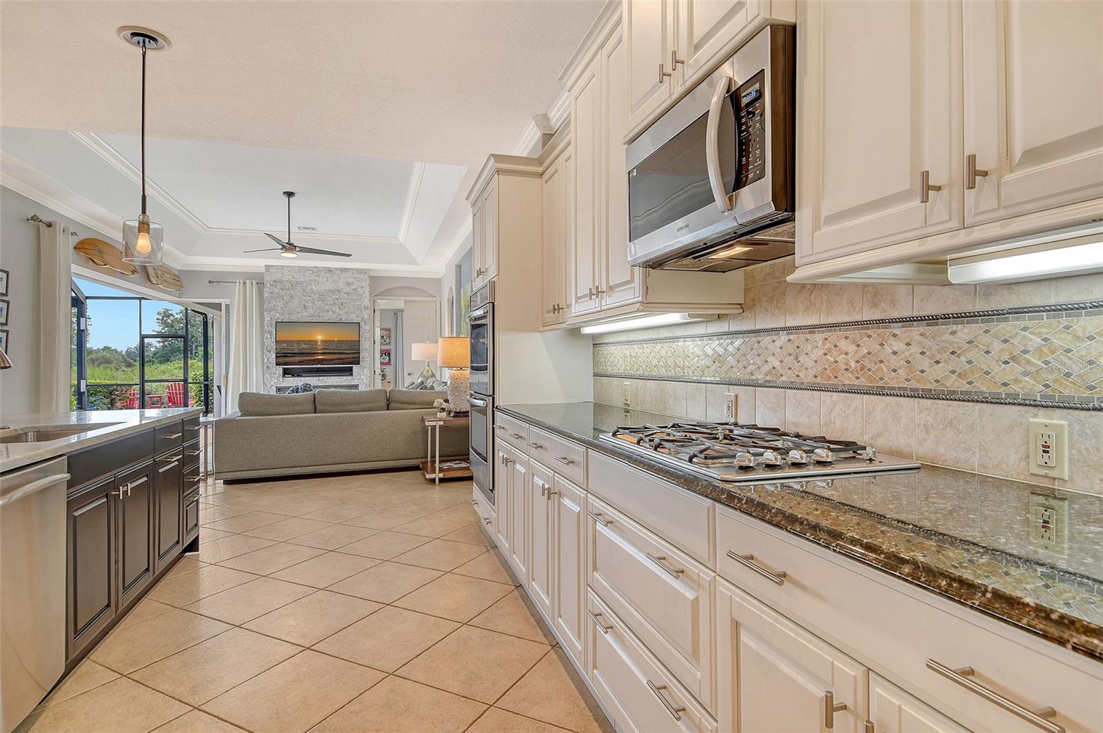 Image 30 of 83 For 7807 Rosehall Cove