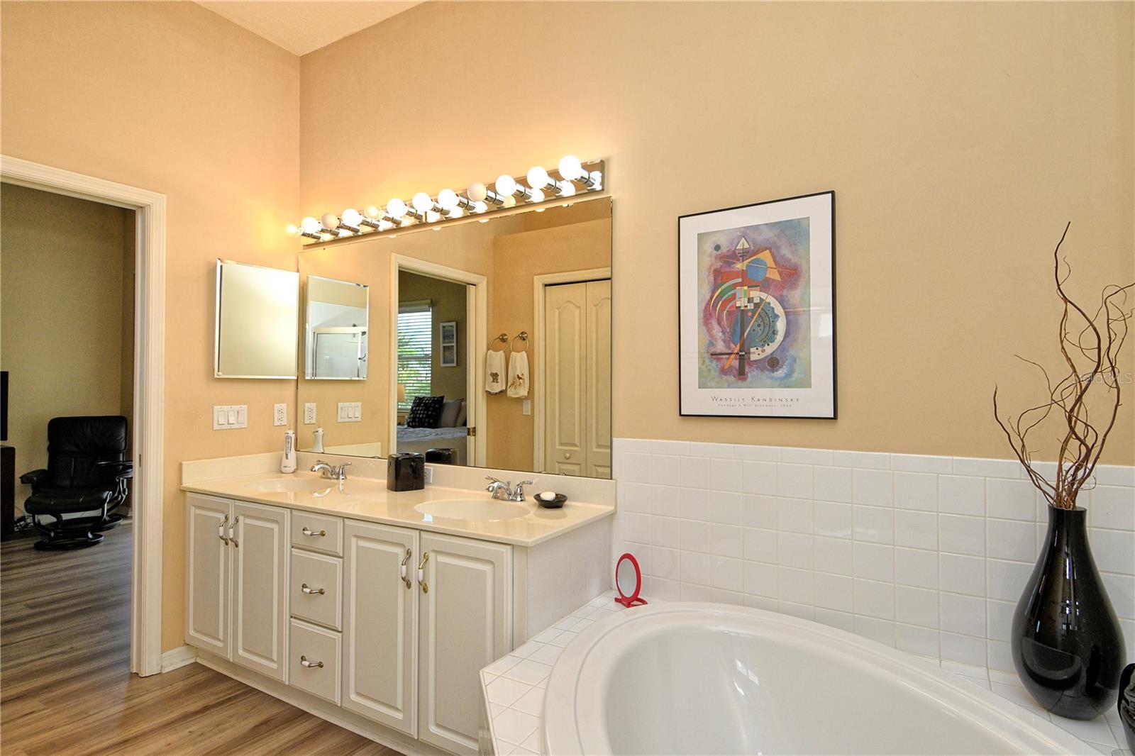 Image 28 of 69 For 4611 Samoset Drive