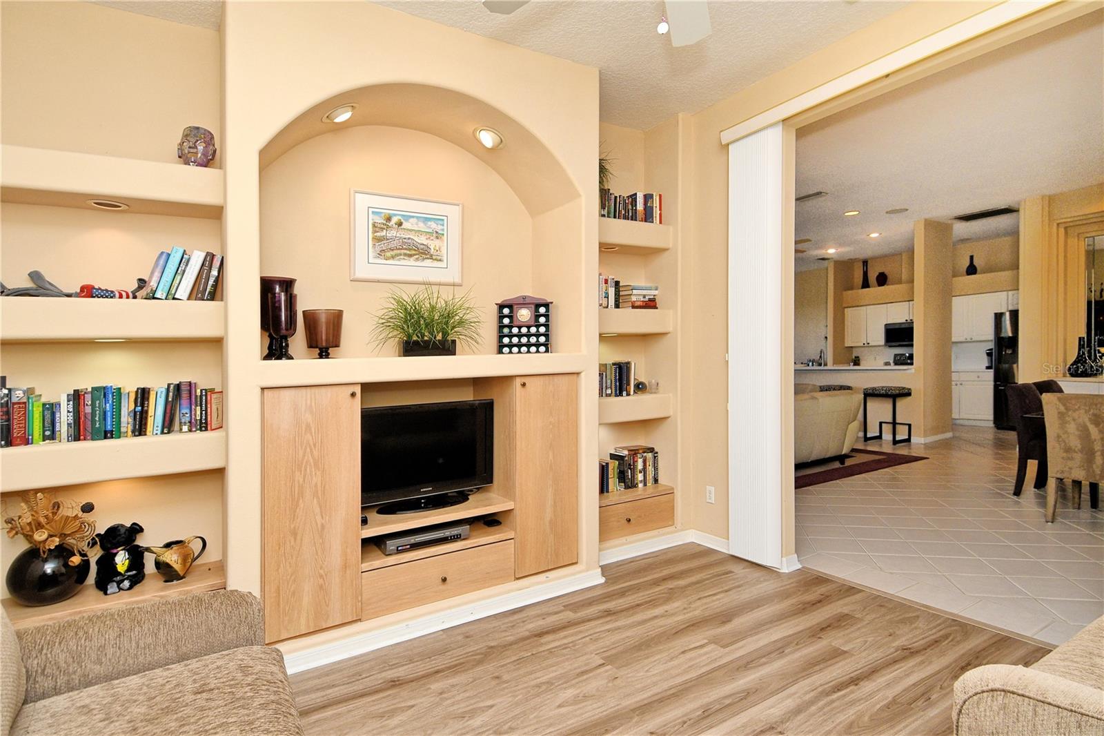 Image 32 of 69 For 4611 Samoset Drive