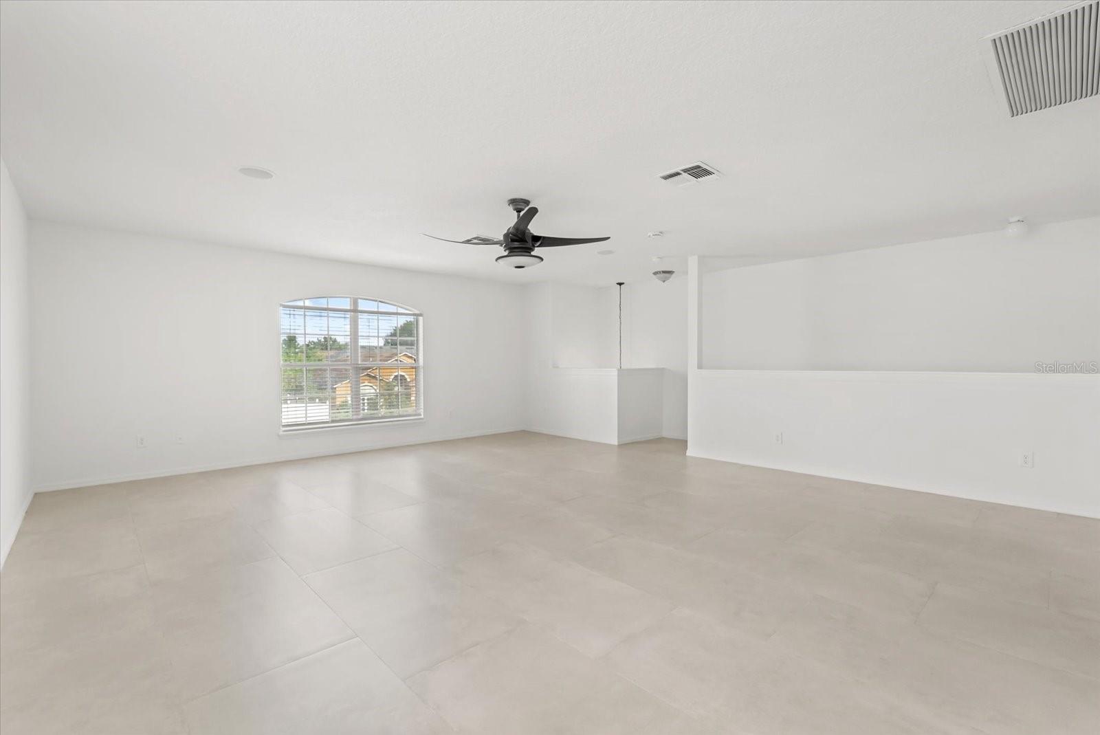 Image 4 of 25 For 316 Clydesdale Circle