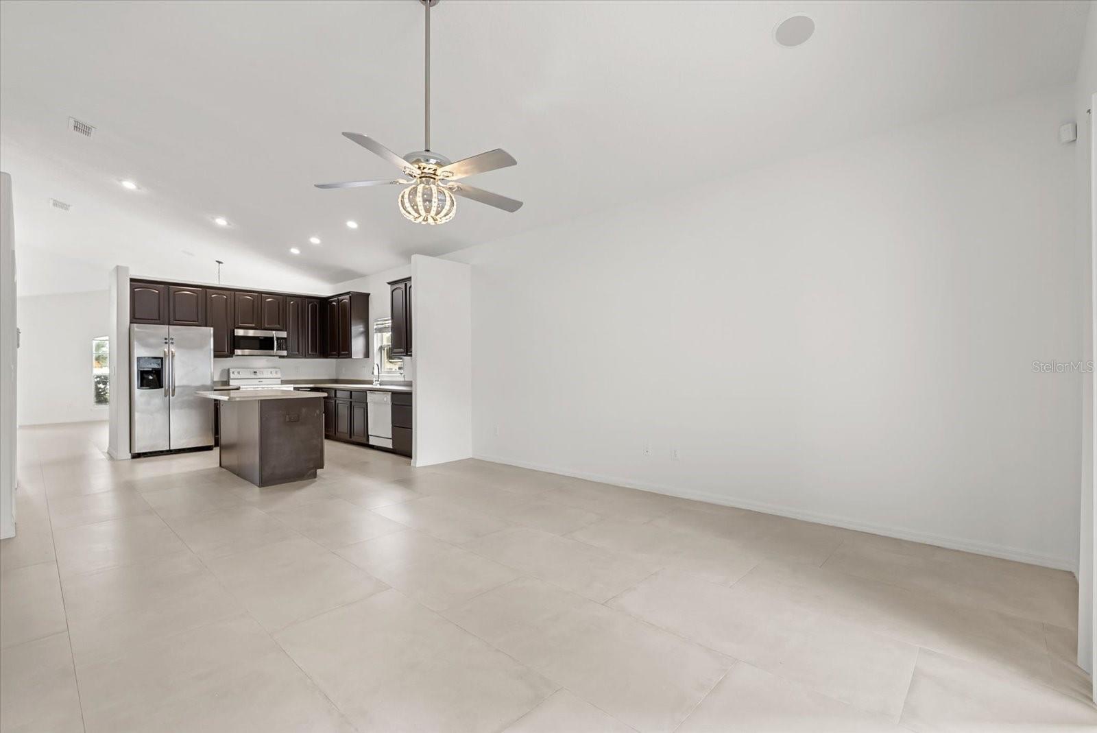 Image 8 of 25 For 316 Clydesdale Circle