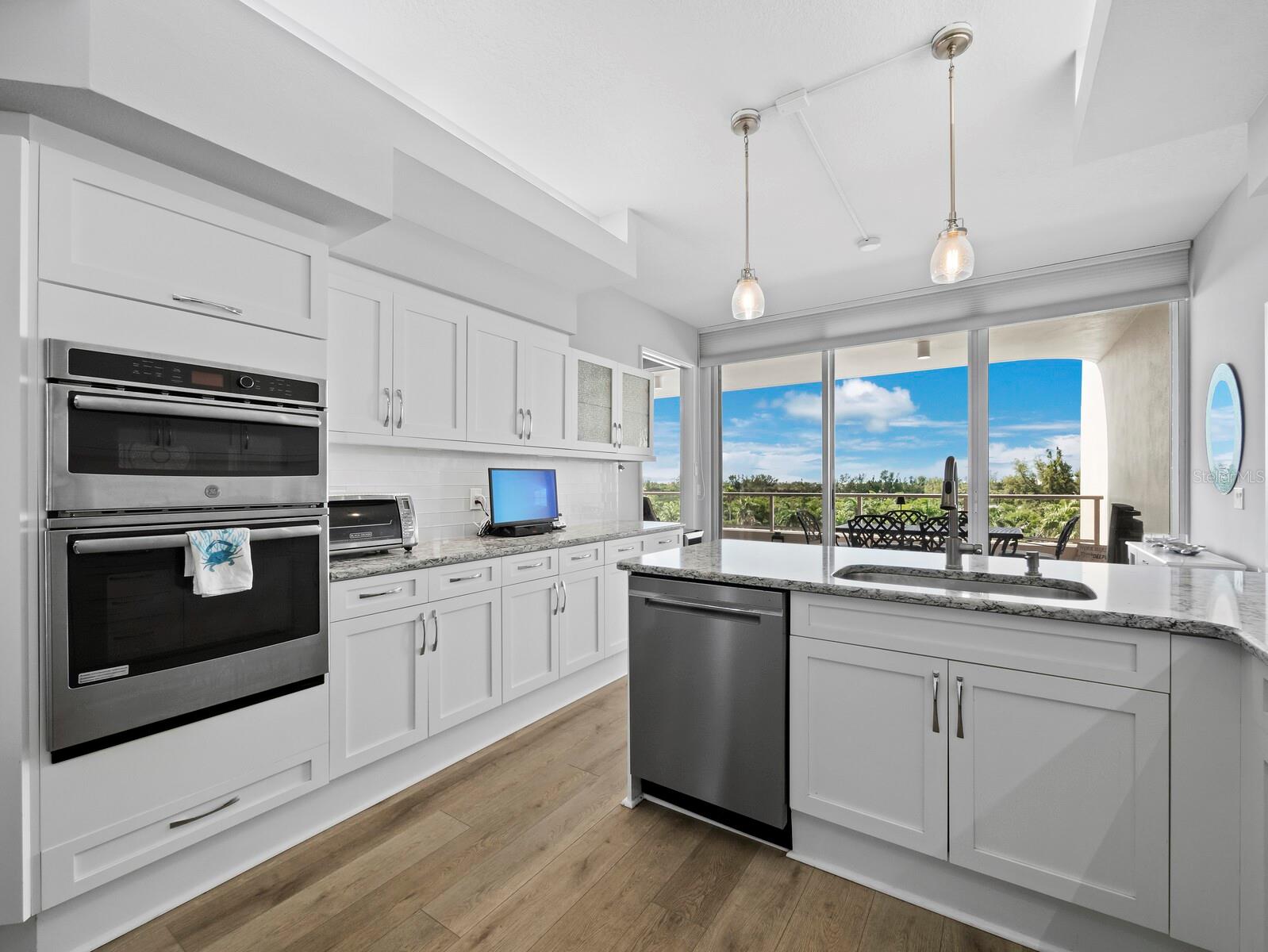 Image 17 of 74 For 3040 Grand Bay Boulevard 243