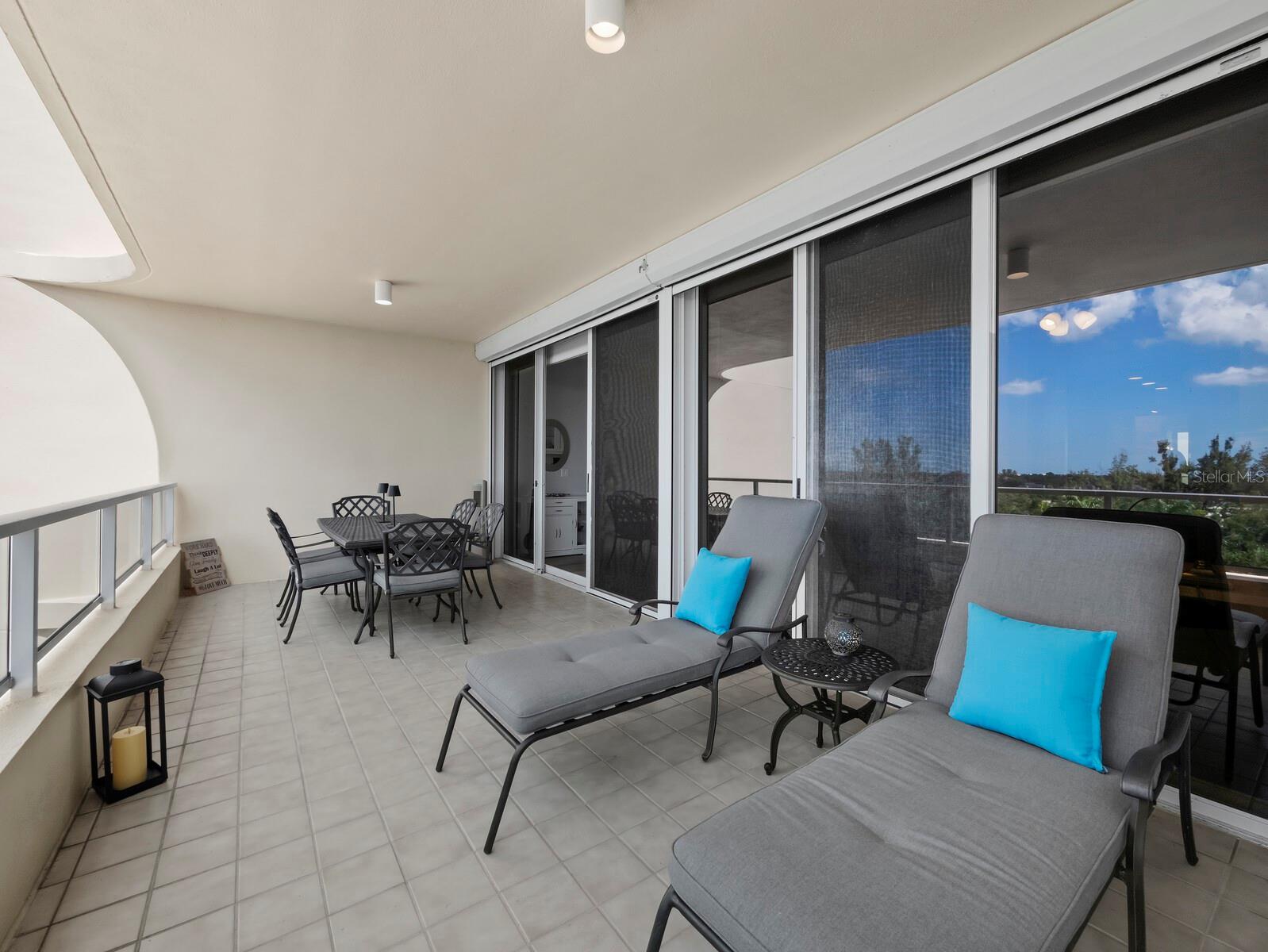 Image 21 of 74 For 3040 Grand Bay Boulevard 243