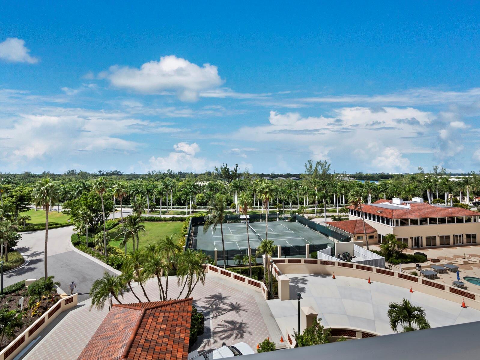 Image 39 of 74 For 3040 Grand Bay Boulevard 243