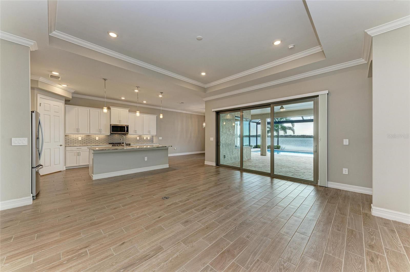 Image 21 of 100 For 513 Maraviya Boulevard