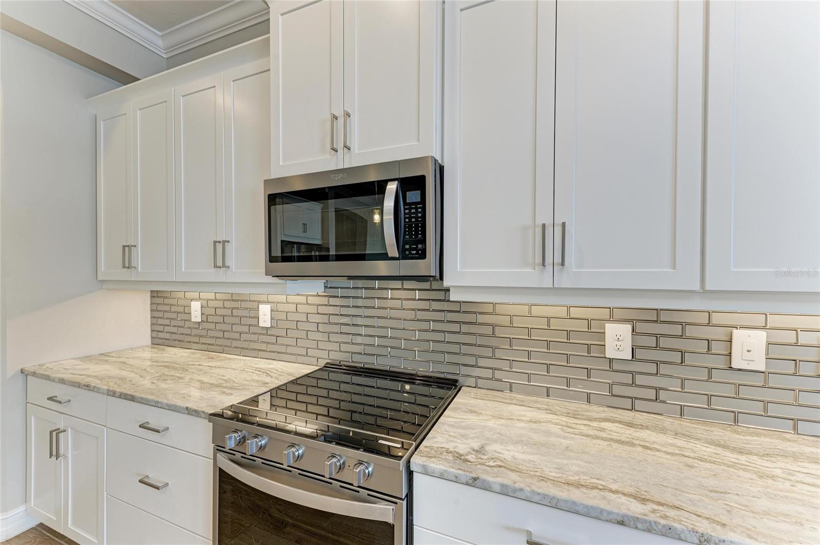 Image 38 of 100 For 513 Maraviya Boulevard