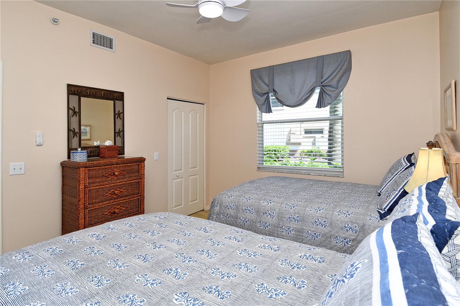 Image 32 of 66 For 5260 Hyland Hills Avenue 1616