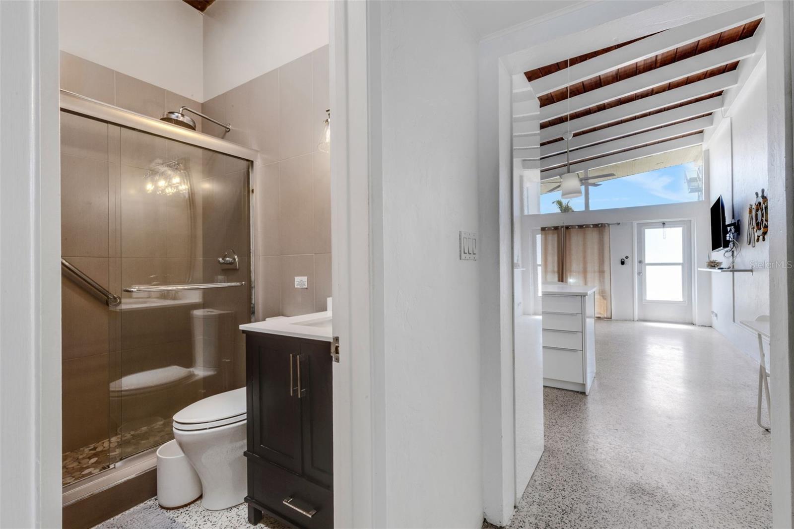 Image 17 of 44 For 1129 Seaside Drive 7