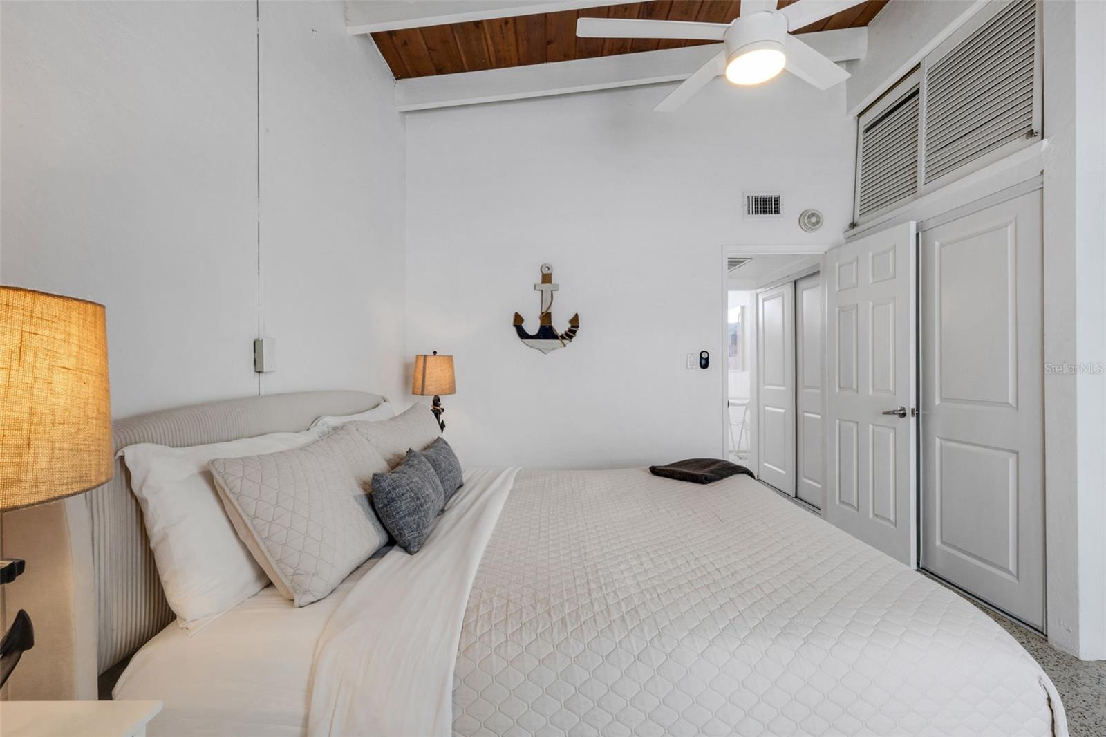 Image 24 of 44 For 1129 Seaside Drive 7