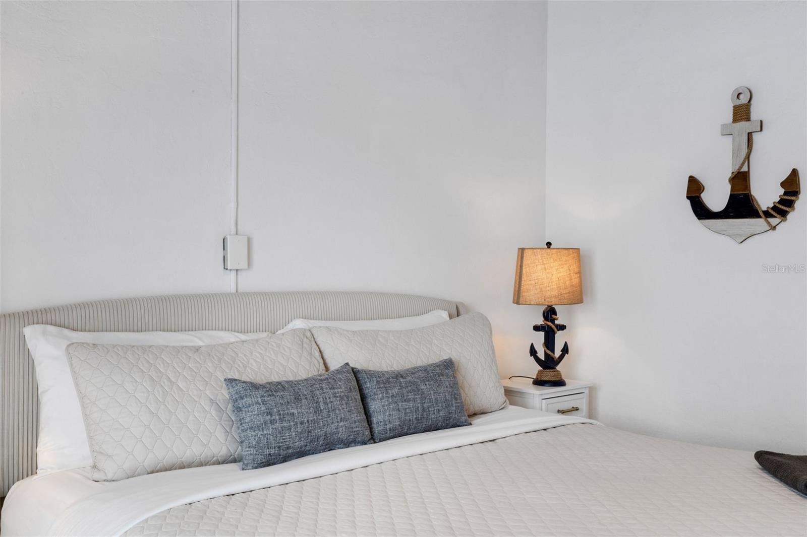 Image 25 of 44 For 1129 Seaside Drive 7