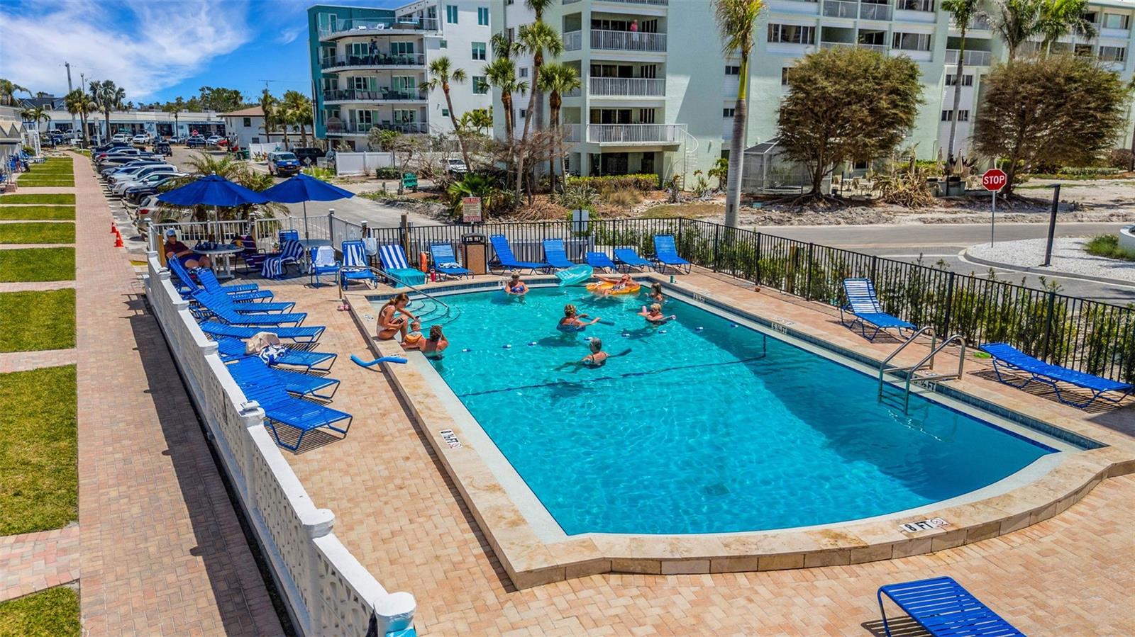 Image 34 of 44 For 1129 Seaside Drive 7