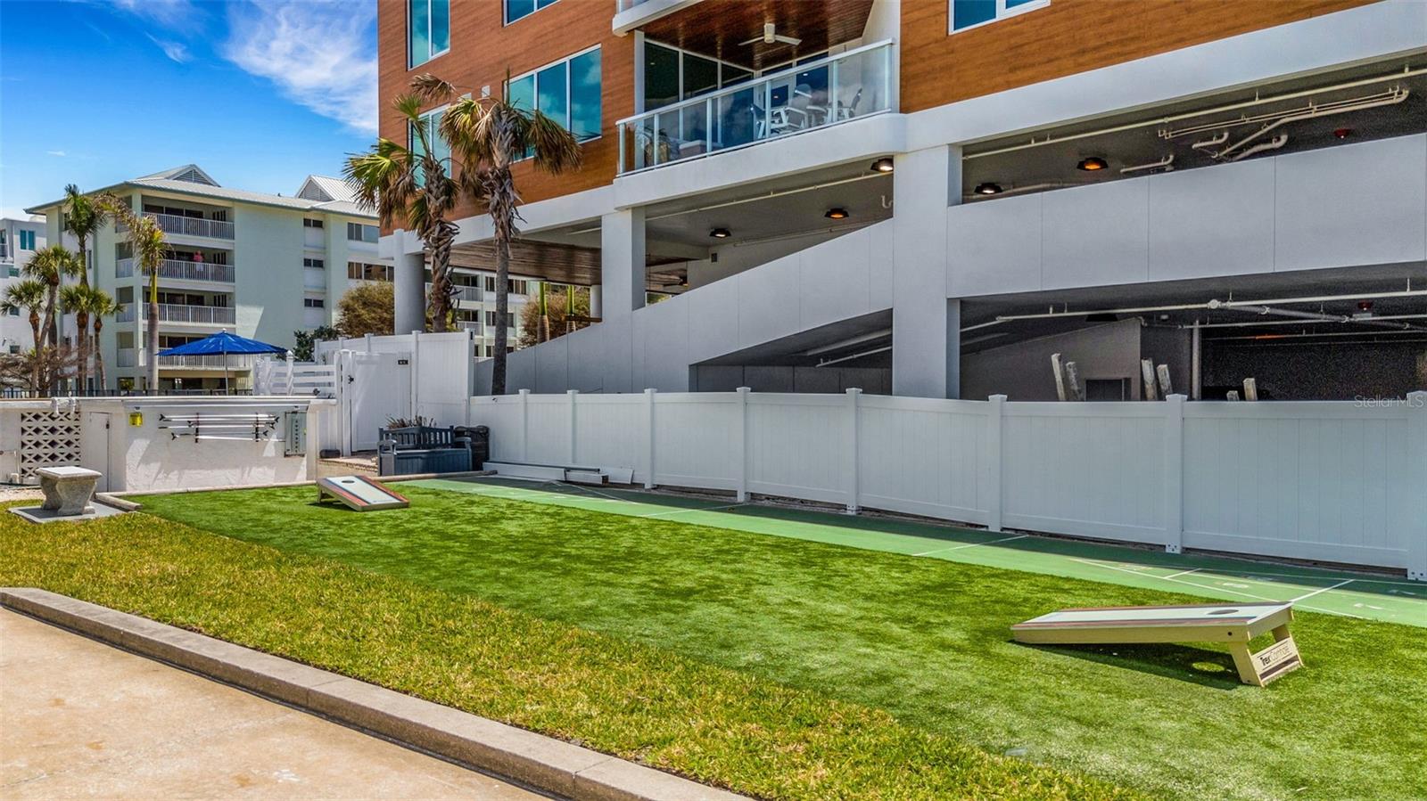 Image 35 of 44 For 1129 Seaside Drive 7