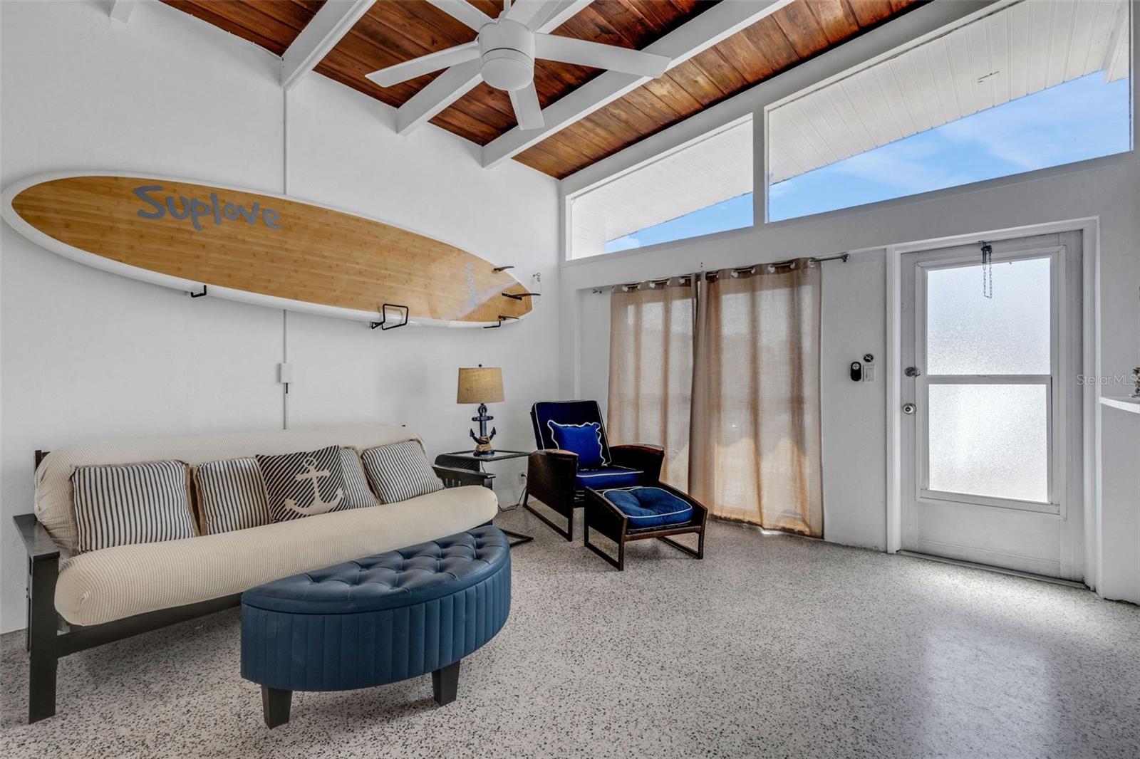 Image 4 of 44 For 1129 Seaside Drive 7