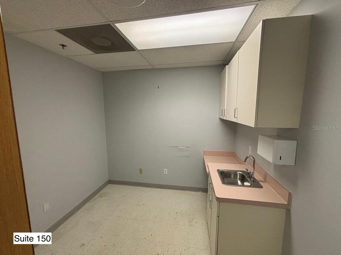 Image 39 of 48 For 14100 Fivay Road 120