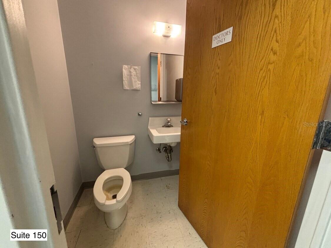 Image 41 of 48 For 14100 Fivay Road 120