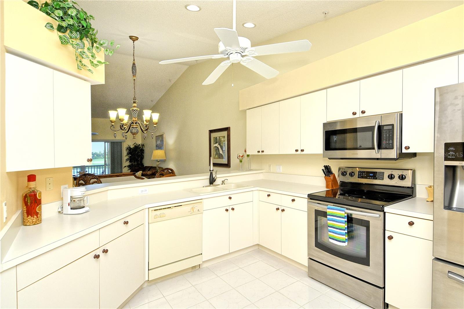 Image 24 of 60 For 5271 Mahogany Run Avenue 721
