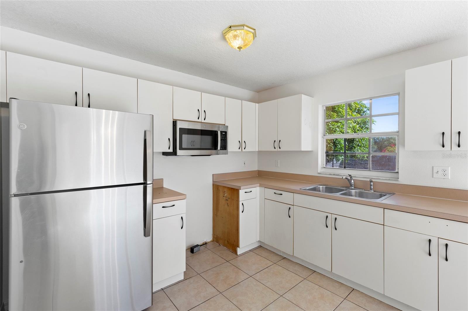 Image 10 of 28 For 2207 5th Street E