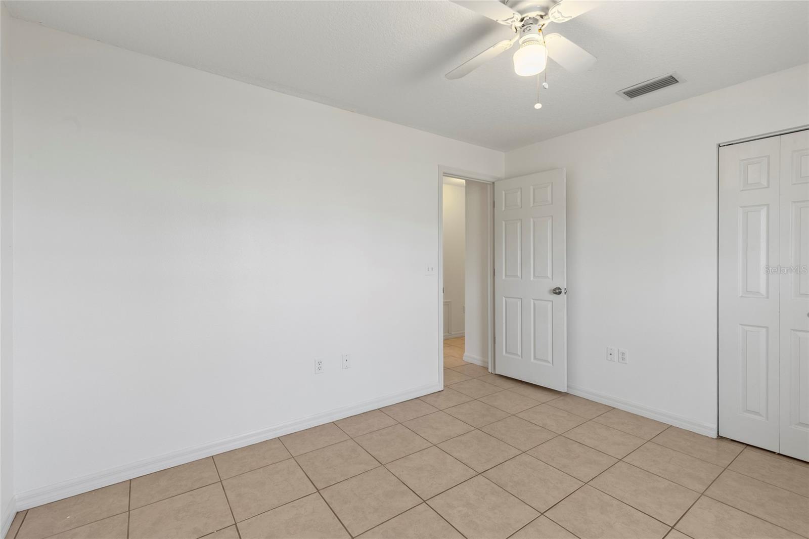 Image 17 of 28 For 2207 5th Street E