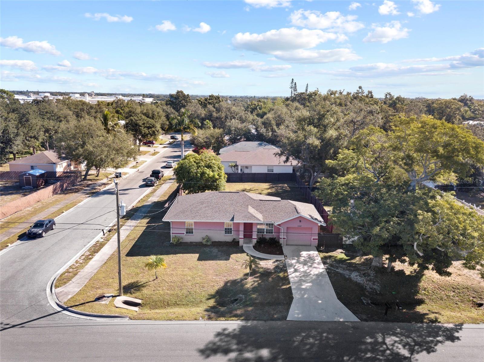 Image 23 of 28 For 2207 5th Street E