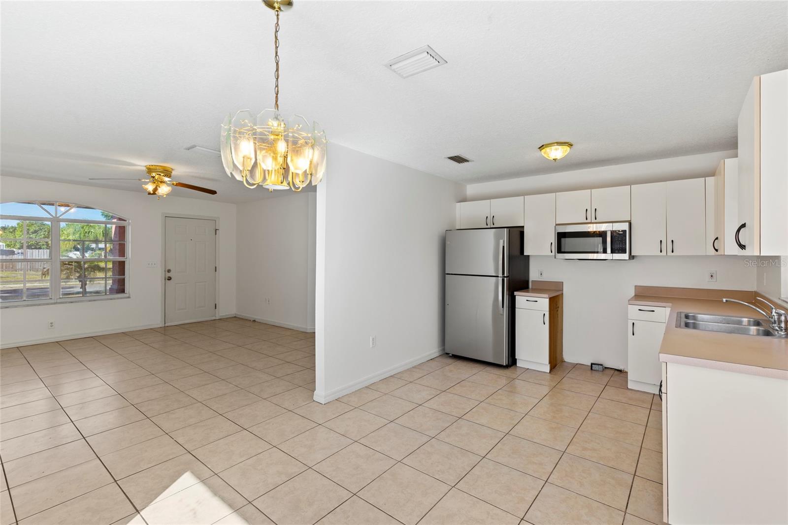 Image 8 of 28 For 2207 5th Street E