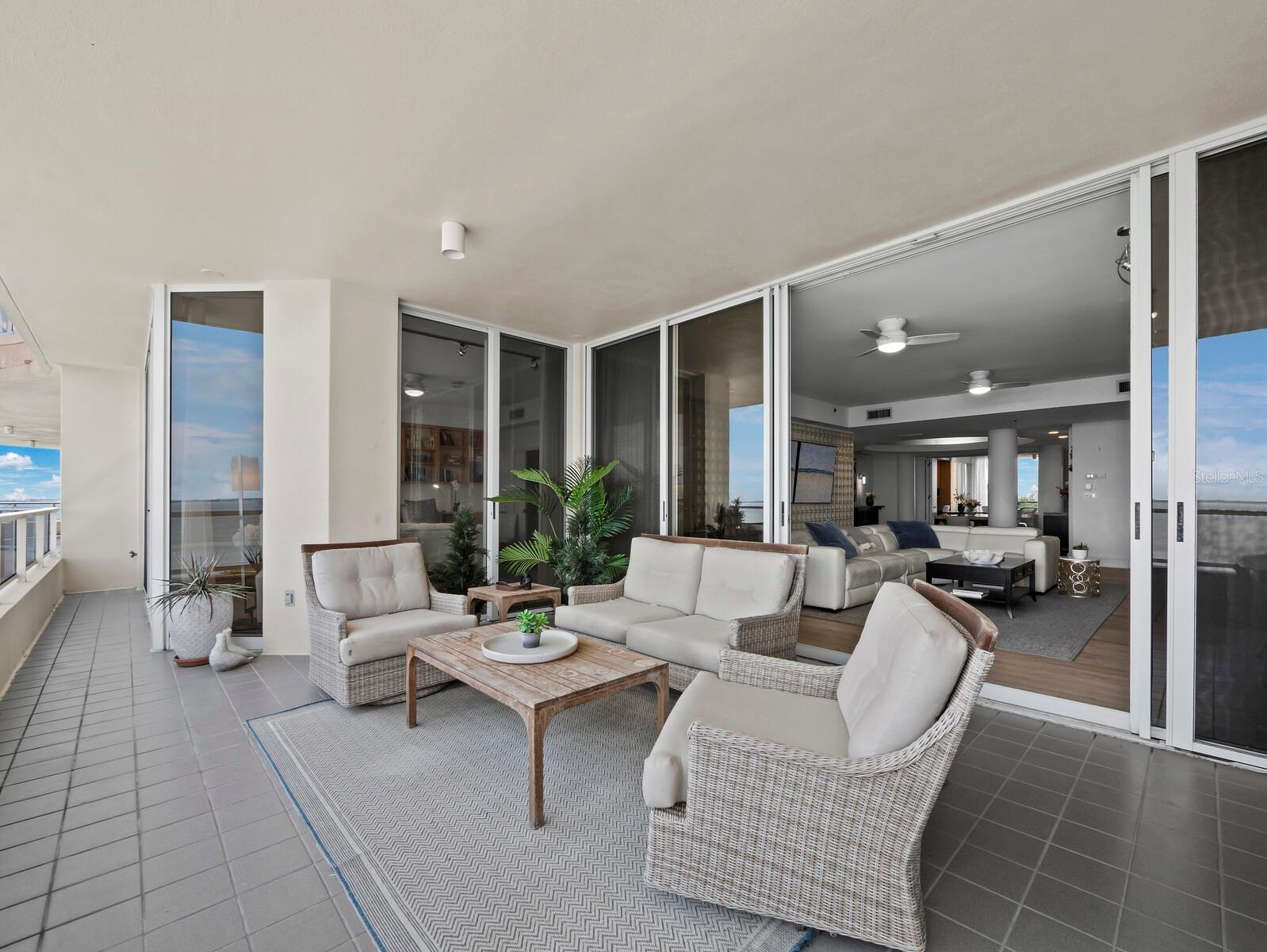Image 11 of 67 For 3060 Grand Bay Boulevard 154