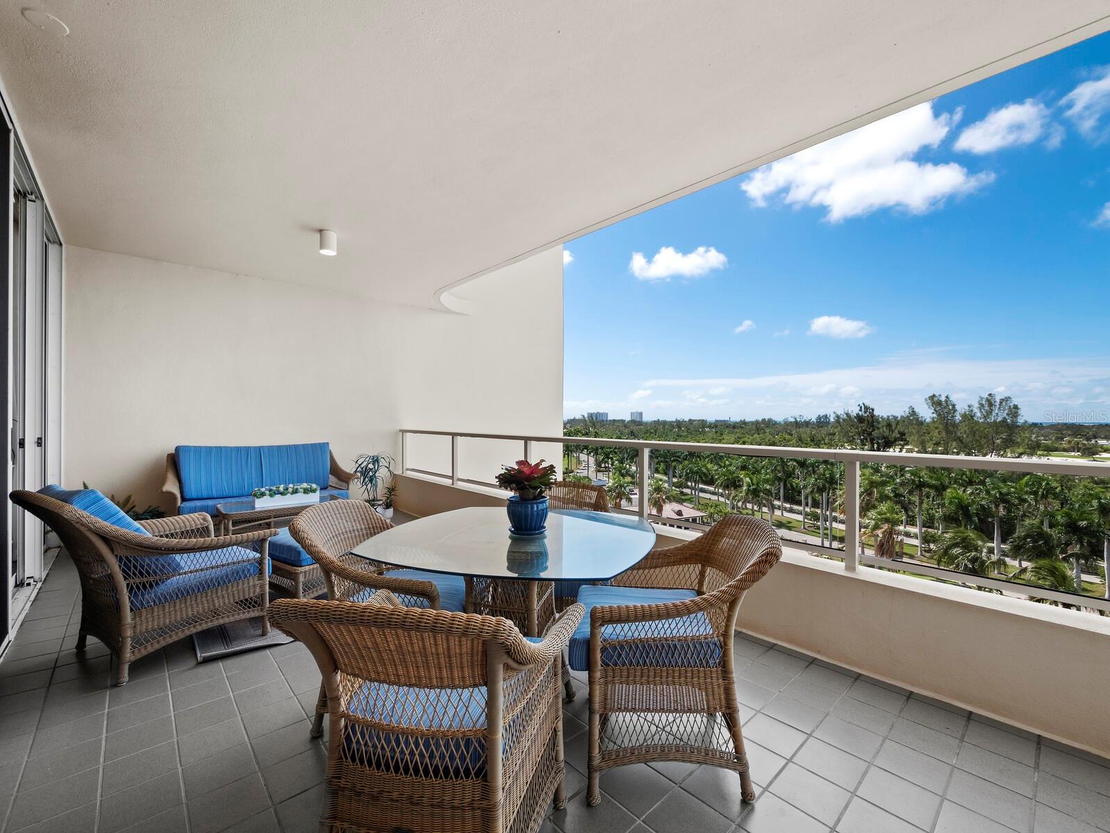 Image 20 of 67 For 3060 Grand Bay Boulevard 154