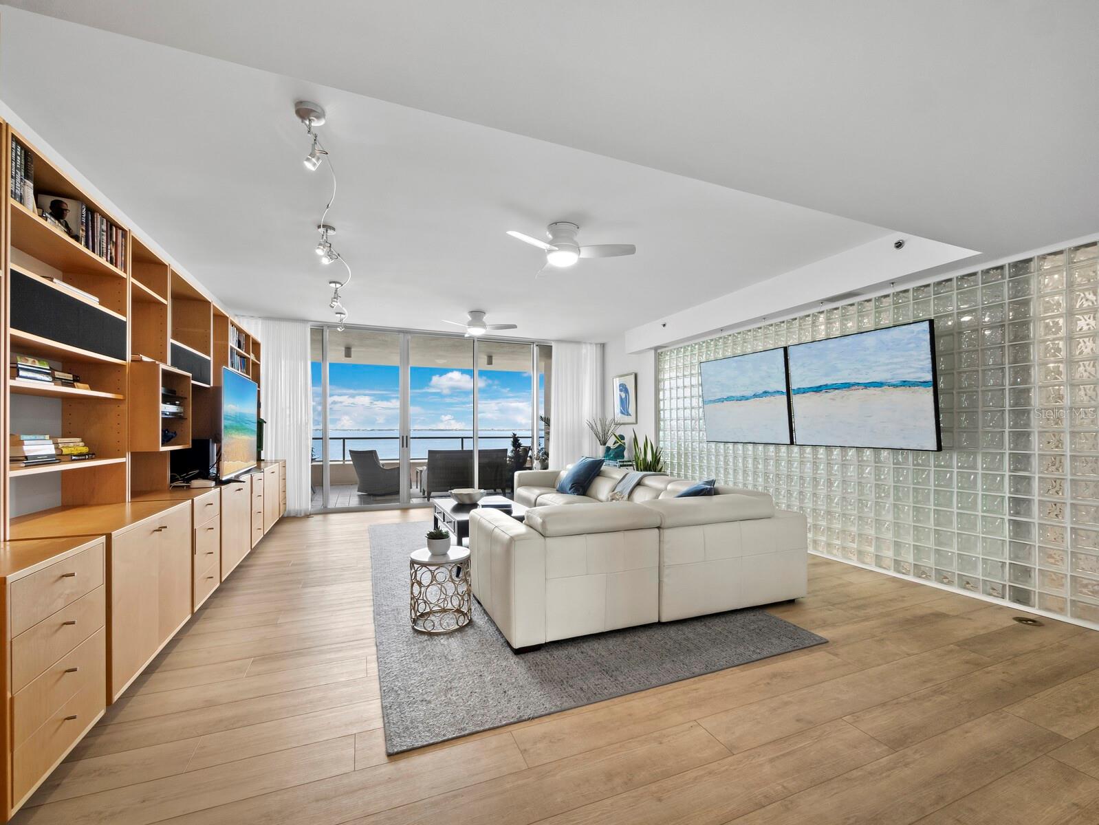Image 3 of 67 For 3060 Grand Bay Boulevard 154