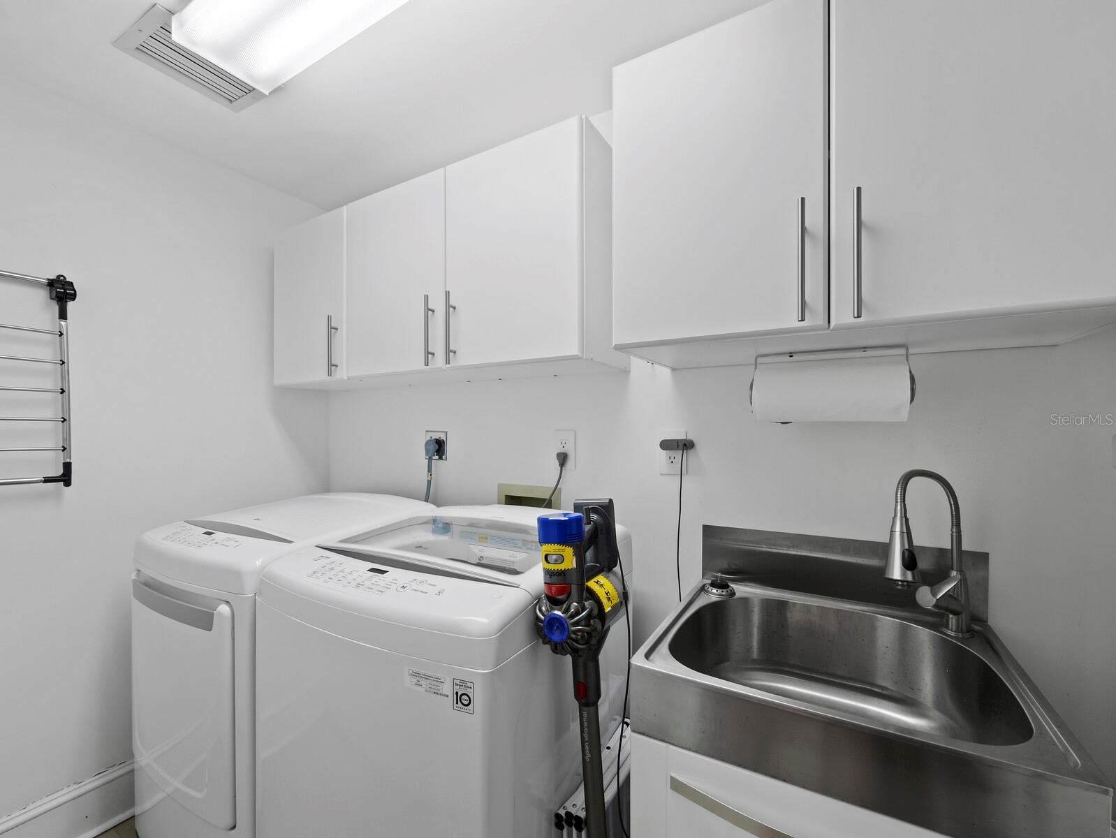Image 34 of 67 For 3060 Grand Bay Boulevard 154