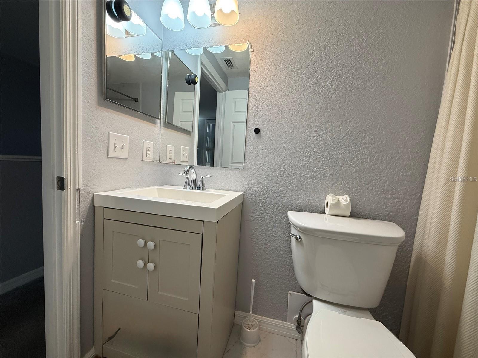 Image 13 of 18 For 628 Cohen Way 628
