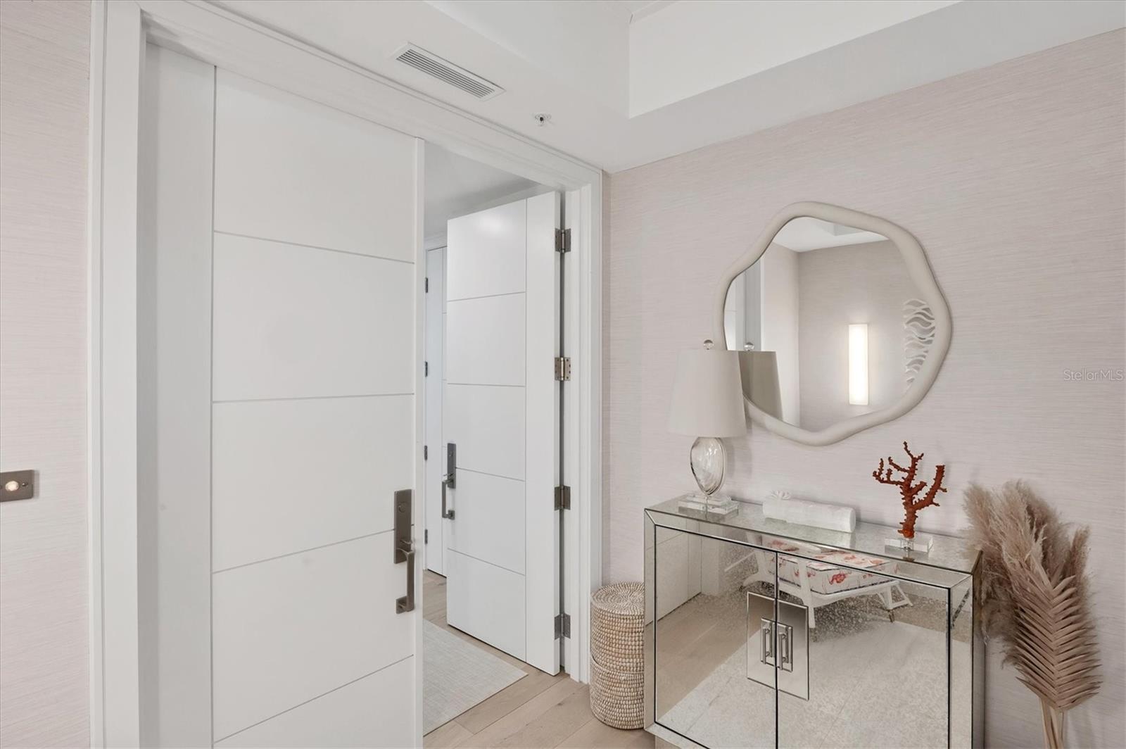 Image 4 of 71 For 435 L Ambiance Drive J703