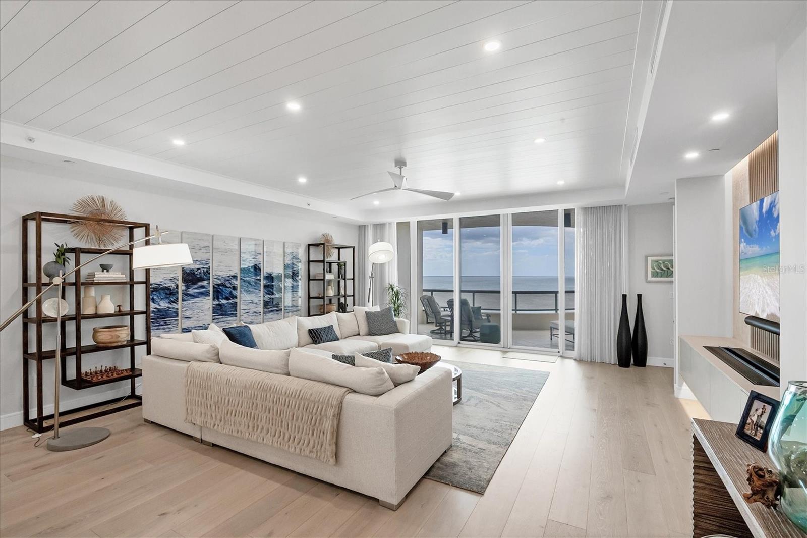 Image 6 of 71 For 435 L Ambiance Drive J703