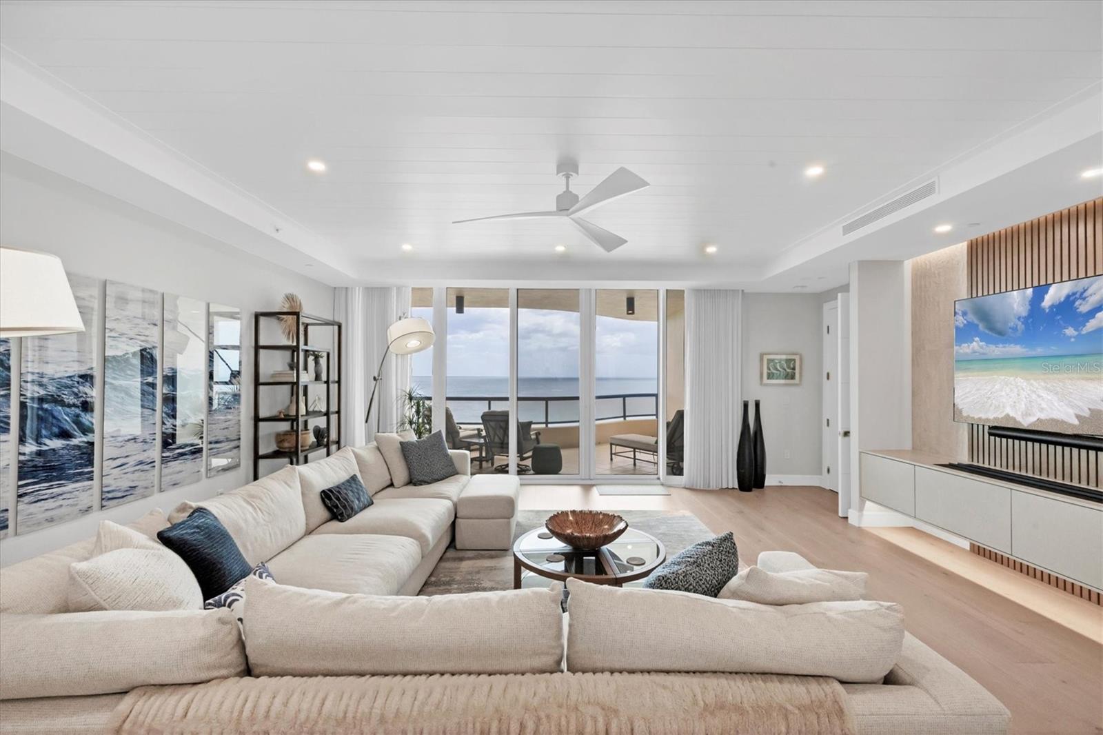 Image 7 of 71 For 435 L Ambiance Drive J703