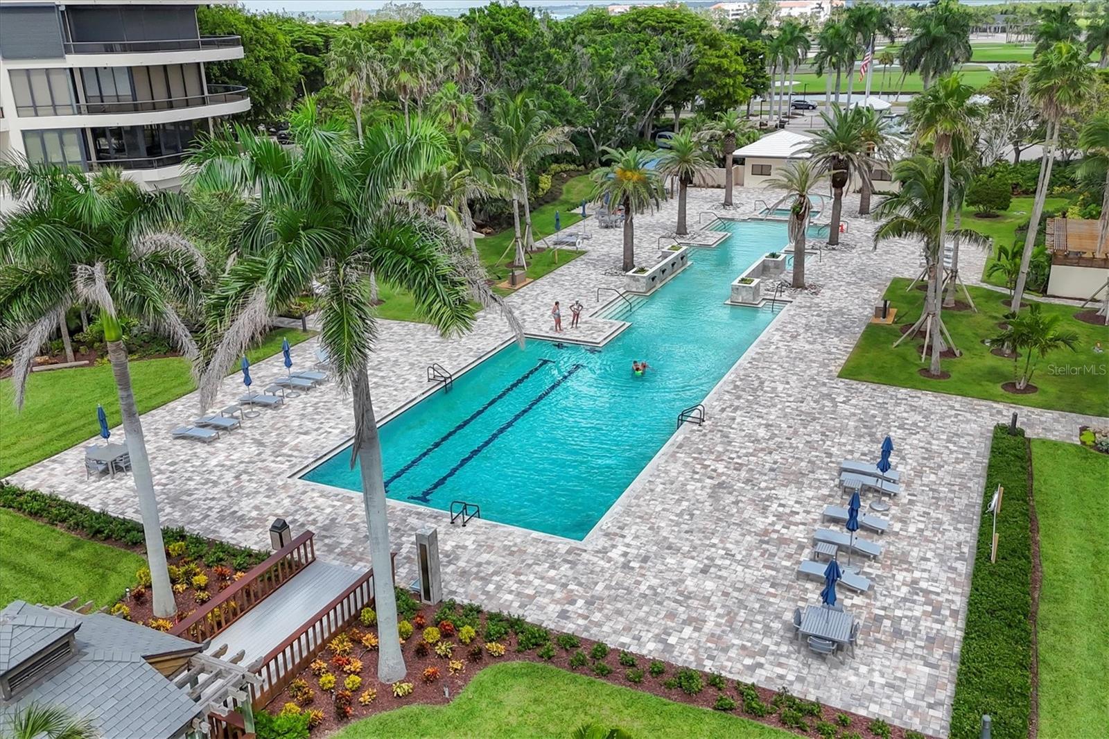 Image 74 of 77 For 435 L Ambiance Drive J703