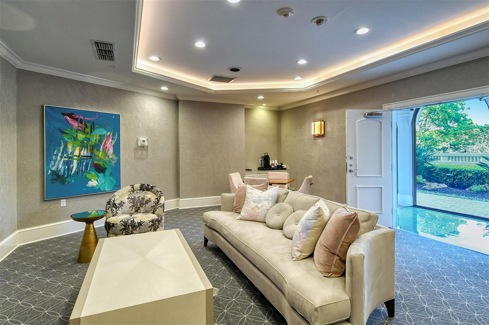 Image 76 of 77 For 435 L Ambiance Drive J703